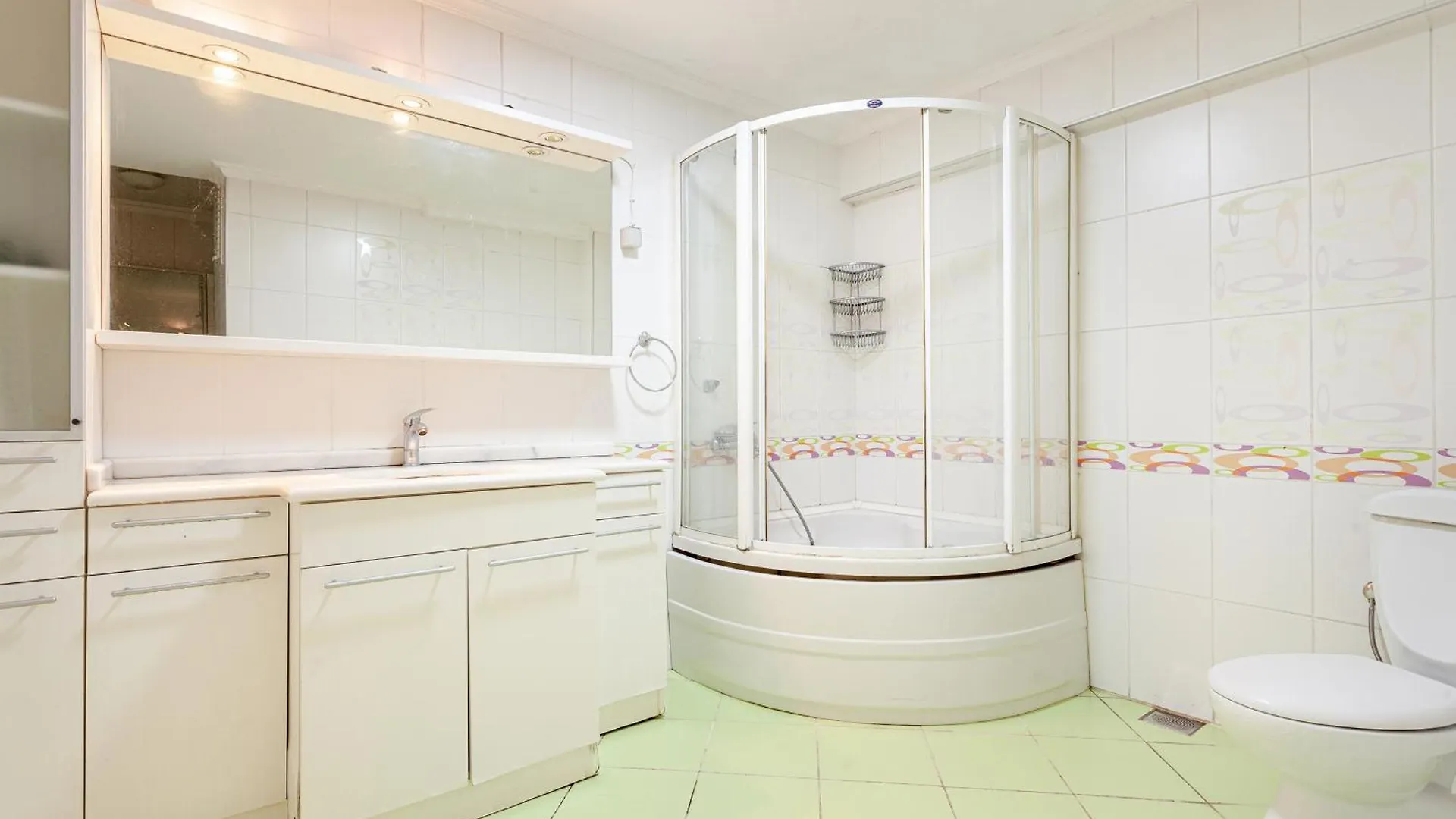 Apartament Charming Spacious 4 Big Rooms With Sweet King Beds Istanbul