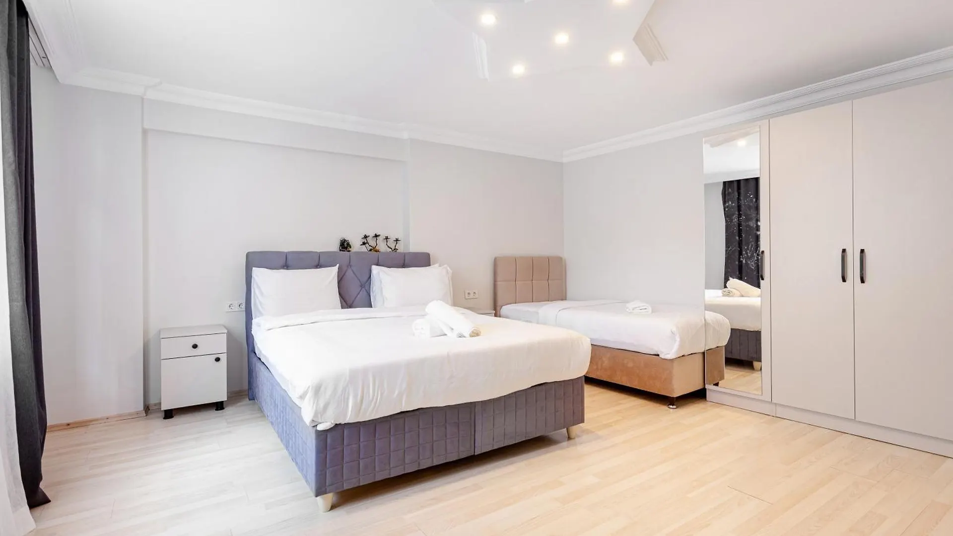 Charming Spacious 4 Big Rooms With Sweet King Beds Istanbul 0*,  Turcia