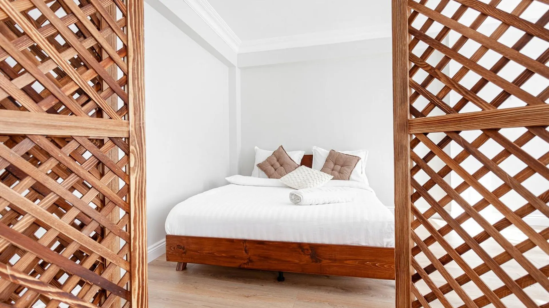 アパート Charming Spacious 4 Big Rooms With Sweet King Beds イスタンブール